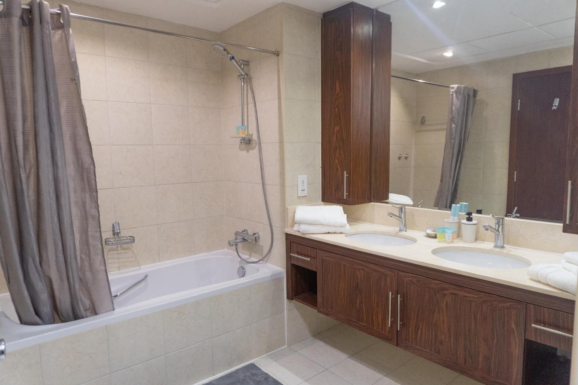 Apartmán Downtown Oasis, Burj Khalifa Views, Luxury Amenities Dubaj Exteriér fotografie